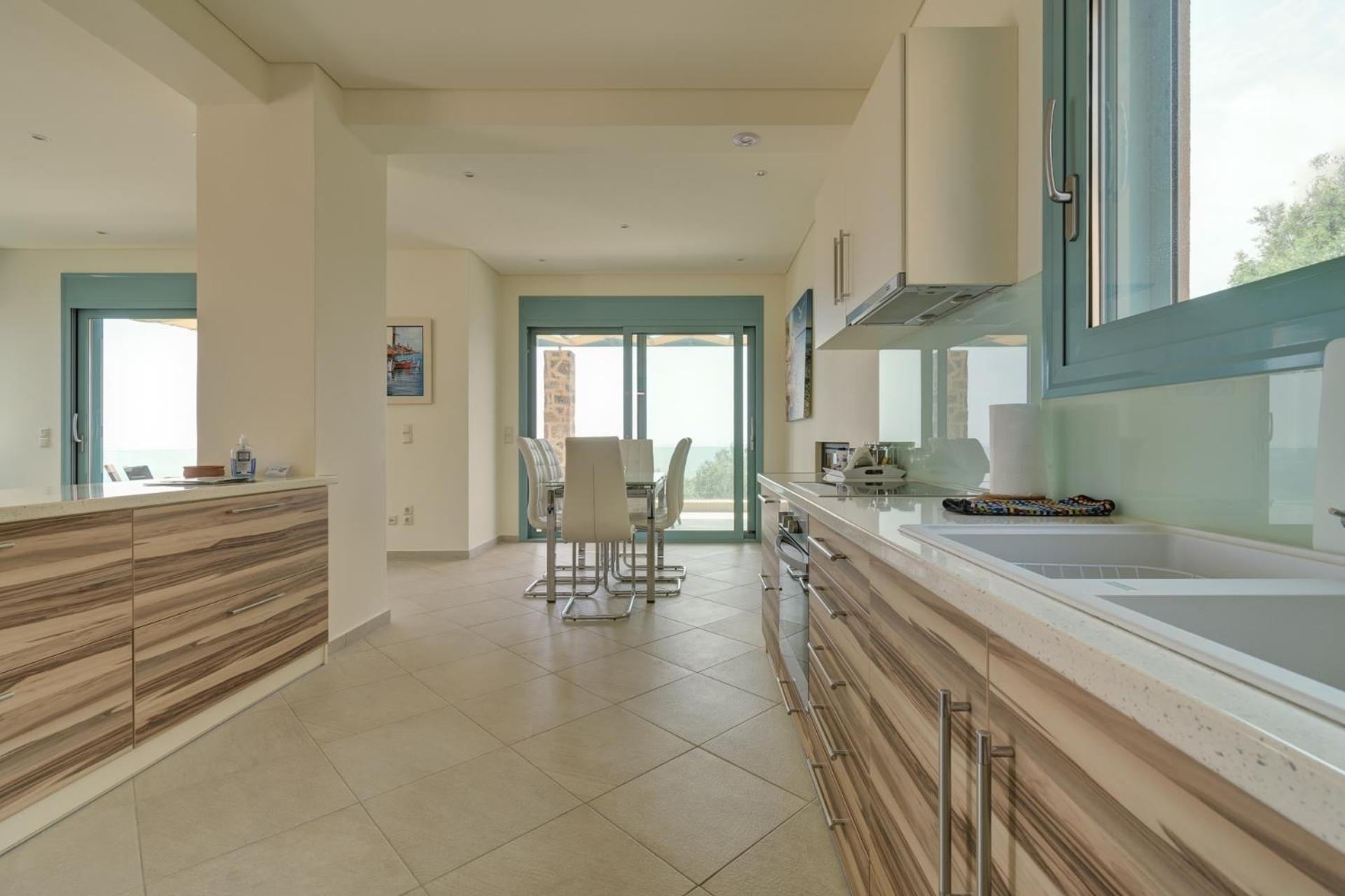 Ouzo Panoramic Houses 2, With Private Pool Πλωμάρι Δωμάτιο φωτογραφία